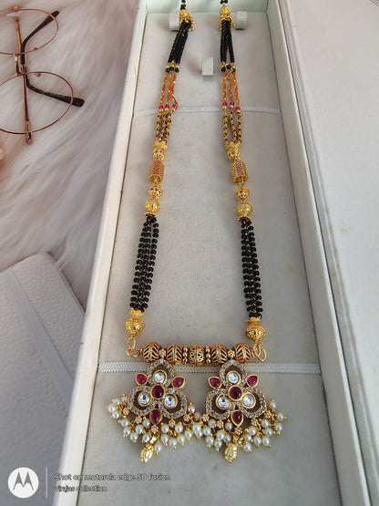 Fancy pot with fancy wati mangalsutra