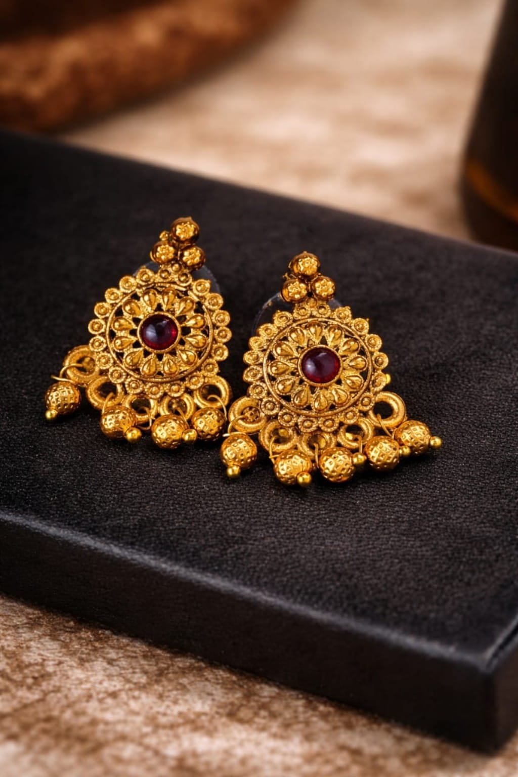 matt mangalsutra with earrings